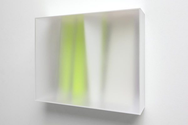 Rita Rohlfing, Color Space Object, IMMATERIAL SPACE, 2015, Acrylglas, Acrylfarbe, 65 x 80 x 20 cm