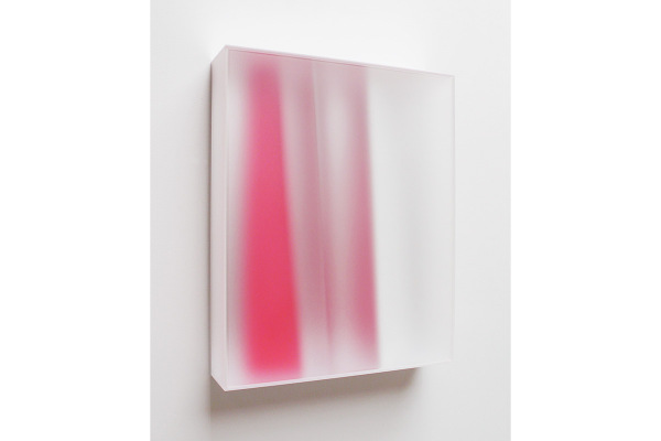 Rita Rohlfing, Color Space Object, bright red, 2014, Acrylglas, Acrylfarbe, 80 x 65 x 17cm
