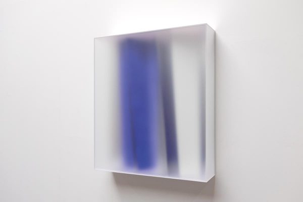 Rita Rohlfing, Color Space Object, brilliant, 2015, Acrylglas, Acrylfarbe, 100 x 87,5 x 22 cm