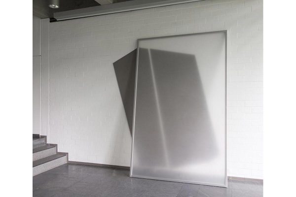 Rita Rohlfing, Installation Art, AMBIVALENZ, 2004, Acrylglas, Profile, Aluminium, Lackfarbe, 310 x 259 x 52 cm